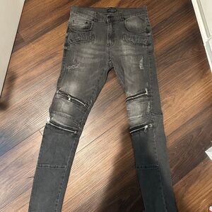 Men's Black Distressed Jeans